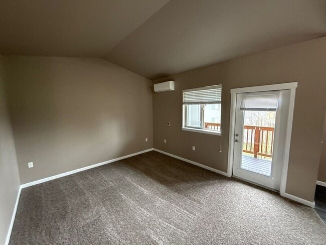 4261 Hawthorne Ave NE in Salem, OR - Building Photo - Building Photo