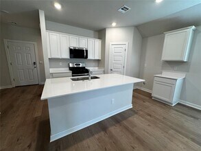 9041 NW 149th Ter in Oklahoma City, OK - Building Photo - Building Photo