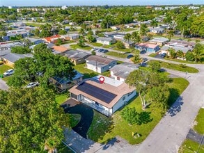 2600 NW 68th Way in Sunrise, FL - Building Photo - Building Photo