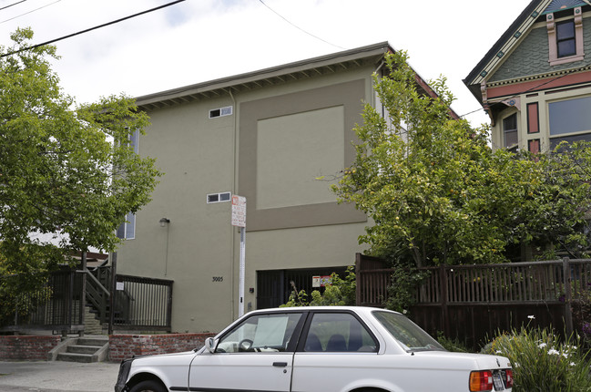 3005 Ellis St in Berkeley, CA - Foto de edificio - Building Photo