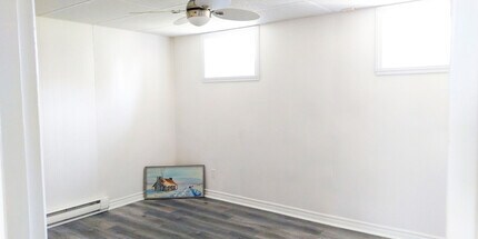 240 Jogues Rue in Ste-Catherine, QC - Building Photo - Building Photo