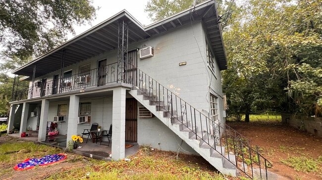 property at 2217 W 39th St