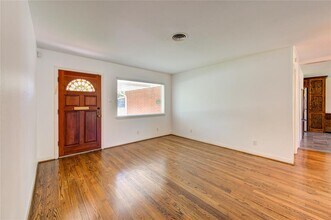 4538 Warm Springs Rd in Houston, TX - Building Photo - Building Photo