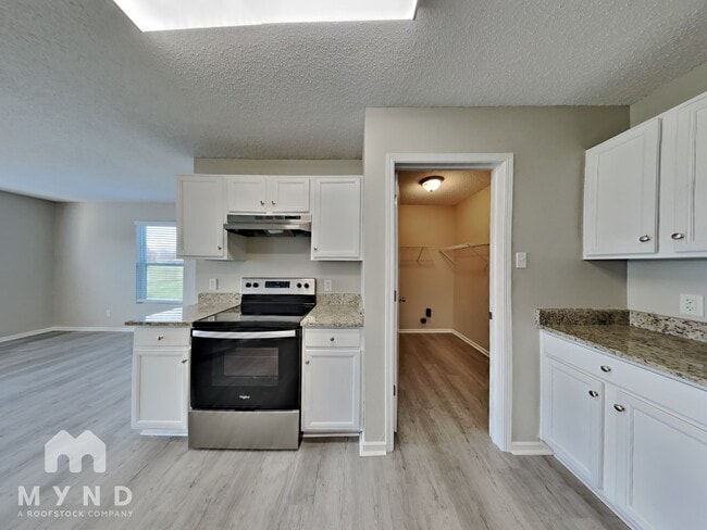 8431 Adams Mills Pl in Indianapolis, IN - Building Photo - Building Photo