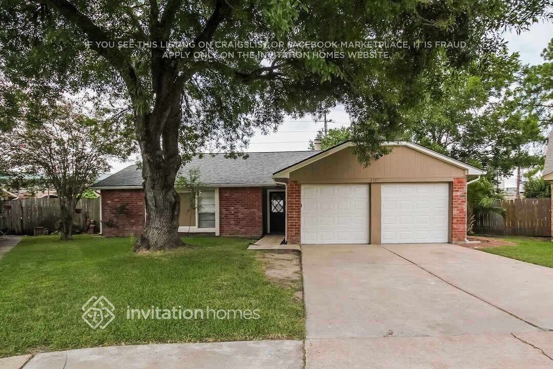2307 Pepperweed Dr in Houston, TX - Building Photo