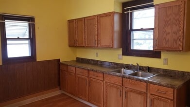 611 7th St NW in Austin, MN - Building Photo - Building Photo