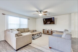 16041 Pious Dr in Haslet, TX - Building Photo