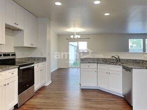 1134 Sunbird Ave in Brighton, CO - Building Photo - Building Photo