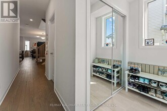 423 Silicon Wy in Ottawa, ON - Building Photo - Building Photo
