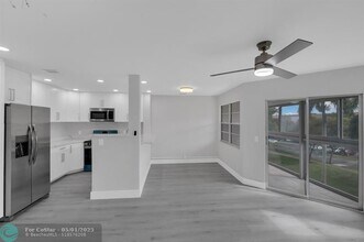 12600 SW 5th Ct in Pembroke Pines, FL - Building Photo - Building Photo