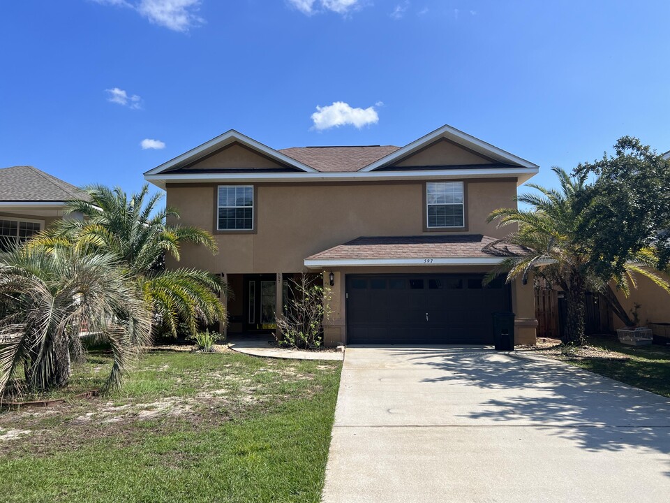 597 Loblolly Bay Dr in Santa Rosa Beach, FL - Building Photo