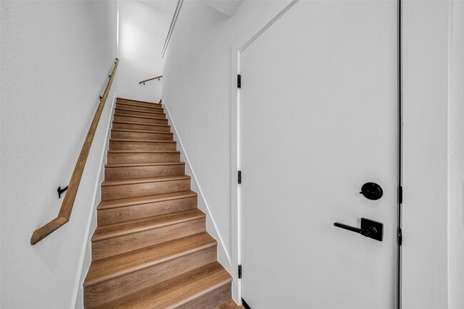 property at 1601 Mustang Dr