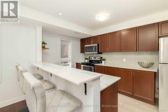 361 Lancaster St W in Kitchener, ON - Building Photo - Building Photo