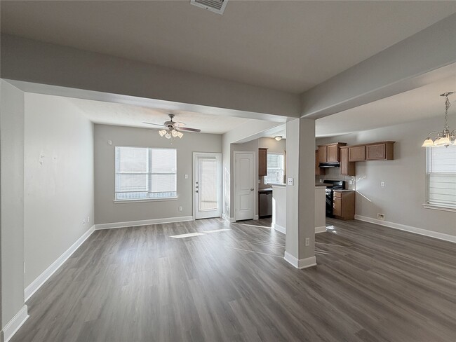 3742 W Ashford Villa Ln in Houston, TX - Building Photo - Building Photo