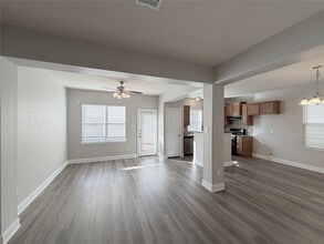 3742 W Ashford Villa Ln in Houston, TX - Foto de edificio - Building Photo