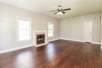 1909 Olsen Ln in Charlotte, NC - Building Photo - Building Photo