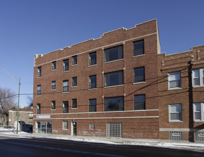 3069-3075 N Clybourn St in Chicago, IL - Building Photo - Building Photo