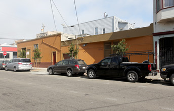 3232-3240 26th St in San Francisco, CA - Building Photo - Building Photo