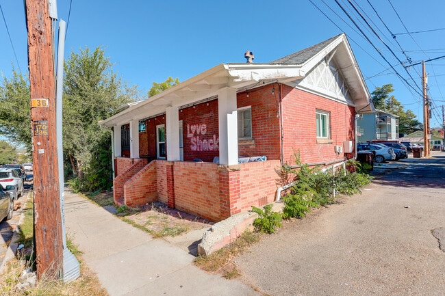 property at 1220 11th St