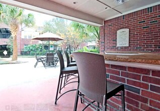 8300 Farm to Market 1960 Rd E-Unit -3944B in Humble, TX - Building Photo - Building Photo