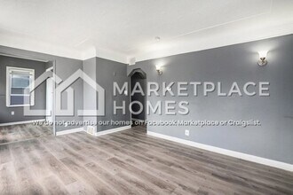 7211 Packard Ave in Warren, MI - Building Photo - Building Photo