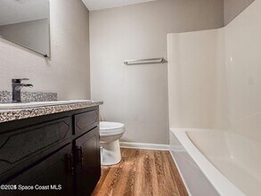 4443 Dorothy Dr, Unit 5 in Marianna, FL - Building Photo - Building Photo