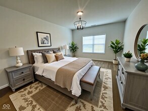 657 Crispin Ln in Carmel, IN - Building Photo - Building Photo