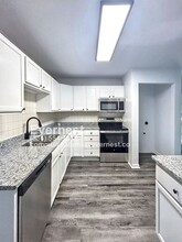 1841 Fairview Blvd in Winston-Salem, NC - Foto de edificio - Building Photo