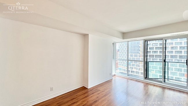 property at 445 Laurier Av W