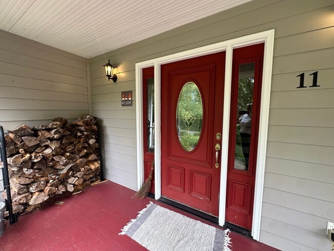 11 Harbeck Dr in Weaverville, NC - Building Photo - Building Photo