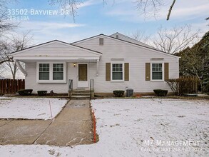 33502 Bayview Dr in Chesterfield, MI - Building Photo - Building Photo