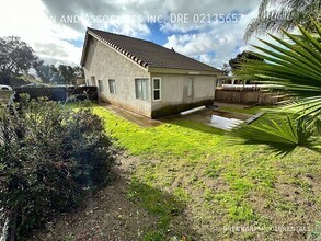 1606 Woodrun Pl in El Cajon, CA - Building Photo - Building Photo