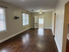 700 Florida Blvd, Unit 700 Florida Blvd. in New Orleans, LA - Foto de edificio - Building Photo