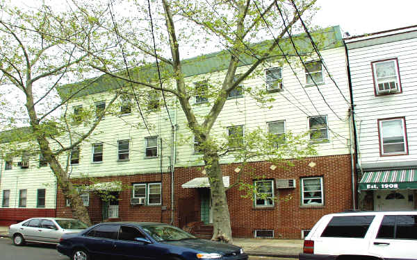 192 Jefferson St in Newark, NJ - Building Photo - Building Photo