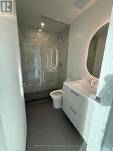 36 Olive Ave in Toronto, ON - Building Photo - Building Photo