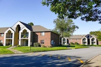 Greenwood Place Apartments in Louisville, KY - Building Photo - Building Photo