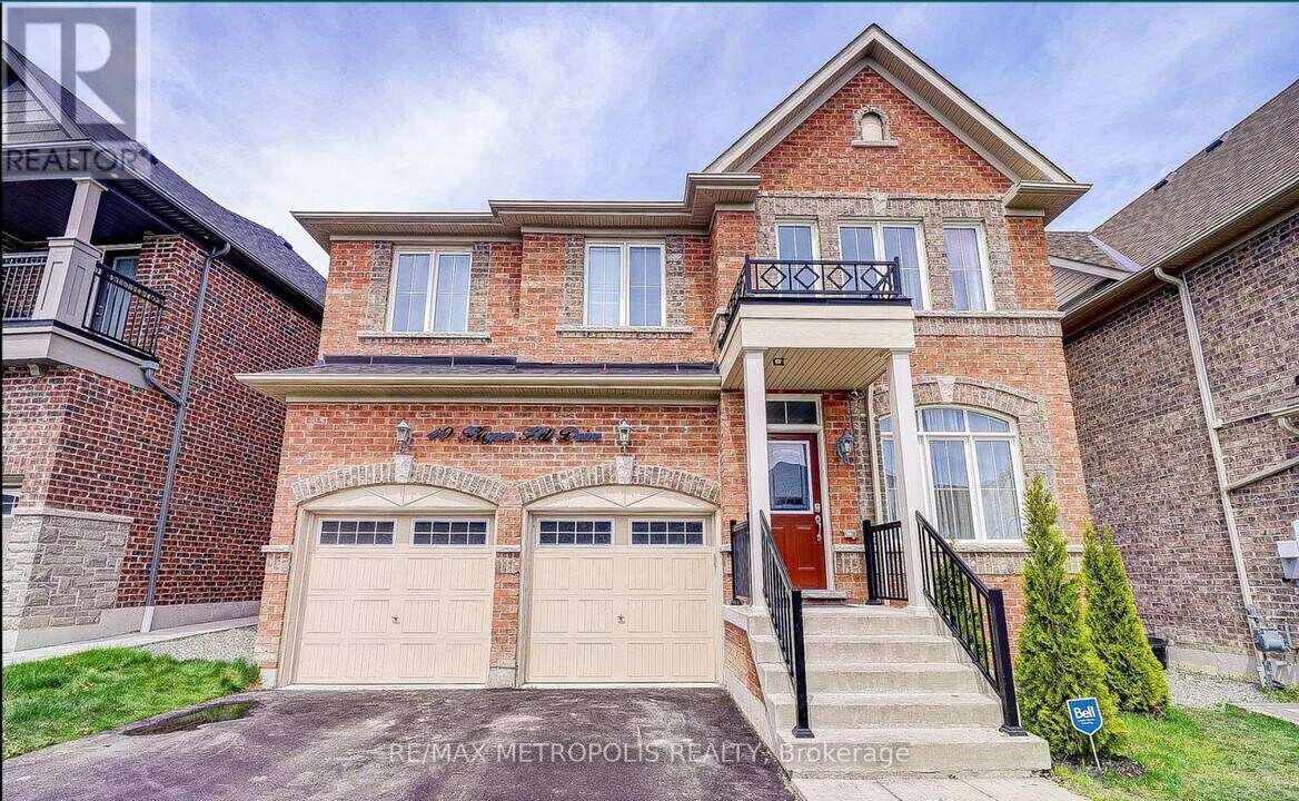 40 Harper-Hill Dr in Ajax, ON - Building Photo
