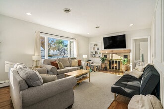 204 E Spring St in Middlebury, IN - Building Photo - Building Photo