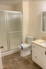 24714-24713 13th Ave S in Des Moines, WA - Building Photo - Building Photo