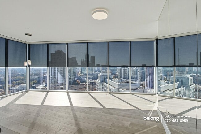 1080 Peachtree St NE in Atlanta, GA - Foto de edificio - Building Photo