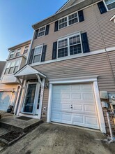 612 Trout Run Ct in Odenton, MD - Building Photo - Building Photo