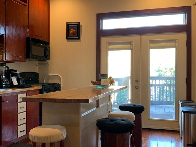 905 Prospect Ave in Austin, TX - Building Photo - Building Photo