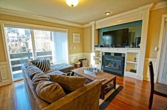 4312 Linden Ave N in Seattle, WA - Building Photo - Building Photo