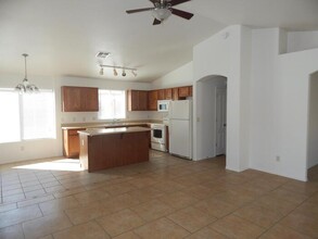 4246 E Mesquite Desert Trail in Tucson, AZ - Building Photo - Building Photo