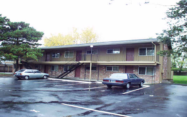 Elizabeth Anne Apartments in Gresham, OR - Building Photo - Building Photo