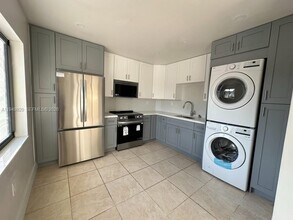 2223 NW 4th St in Miami, FL - Building Photo - Building Photo