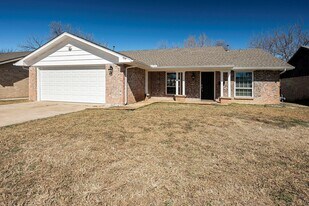 434 Oak Ridge Pl in Grand Prairie, TX - Building Photo