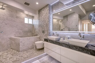 3121 Coast Hwy in Newport Beach, CA - Building Photo - Building Photo