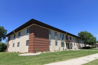 Reid Terrace in Fond du Lac, WI - Foto de edificio - Interior Photo