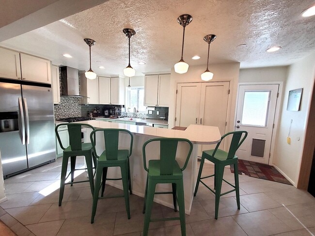 property at 2621 Virginia St NE